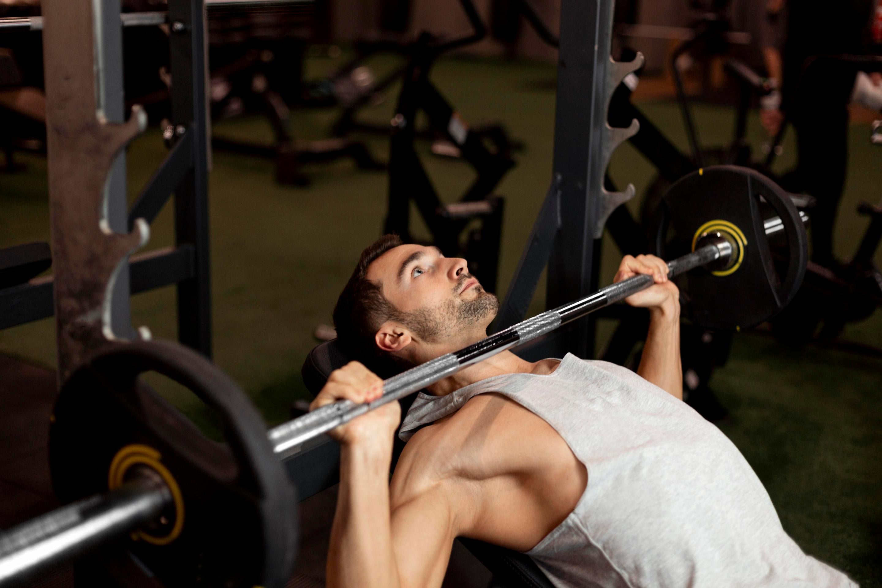 Smith Machine vs Bench Press Which One Should You Choose - Major Fitness Blog